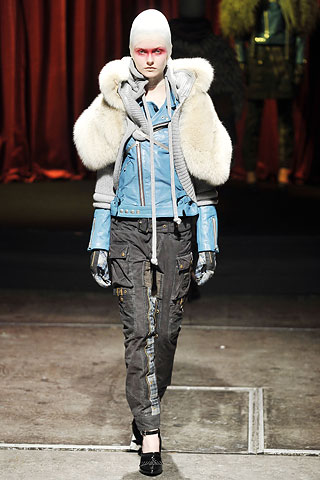 Save vs. Splurge: Rihanna’s Skinny Zipper Jeans + Found! Rihanna’s Undercover Fur Capelet