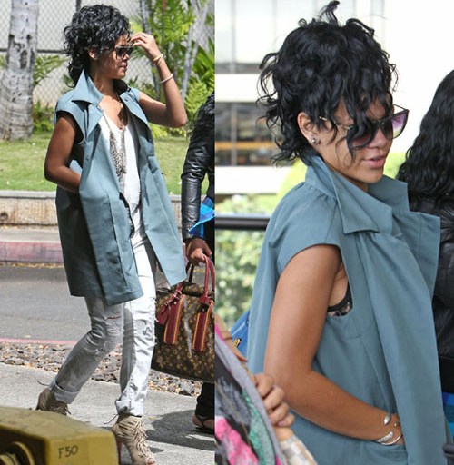 Hot! or Hmm…: Rihanna in Hawaii