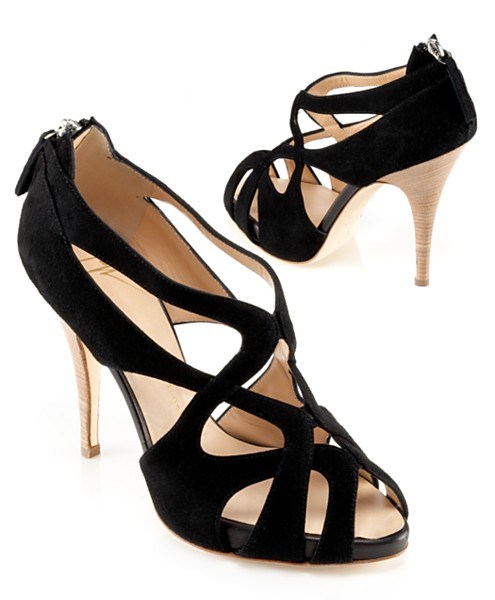 Splurge of the Day: Giuseppe Zanotti Crisscross Zip-Back Pump