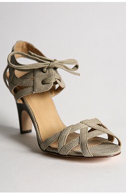 Steal of the Day: We Who See Cut Out Heels