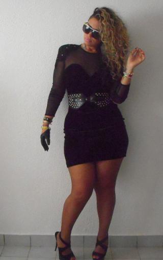 Fashion Bombshell of the Day : Sahra from St. Martin