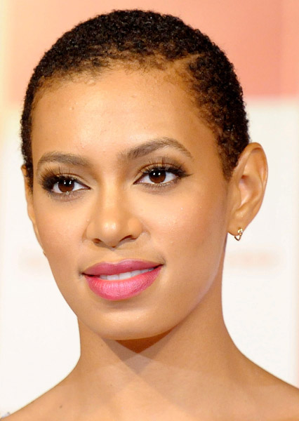 Beauty Bomb: Step-by-Step Celebrity Makeup!