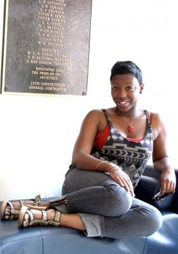 Fashion Bombshell of the Day : Janasia from Texas