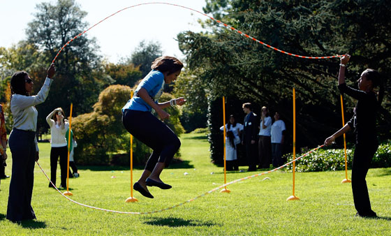Snapshot : Michelle Obama Jumping Double Dutch