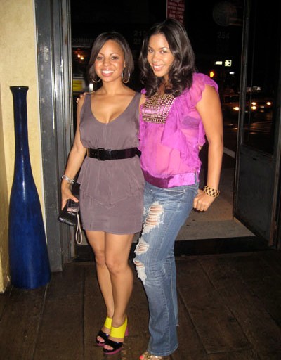 Fashion Bombshells of the Day : Randi and Alison from New York