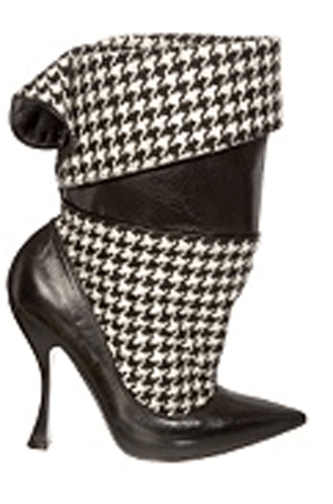 Mail Bombs:Halle’s Black Dress, Rihanna’s Alexander McQueen Boots, and Cocktail Dresses under $100!