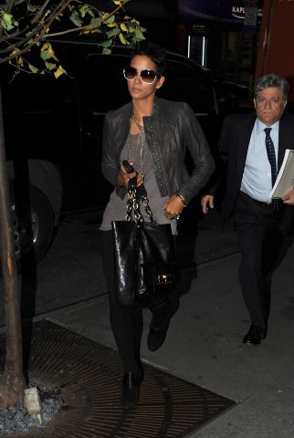 Splurge of the Day : Halle Berry’s Coach Kristin Leather Tote