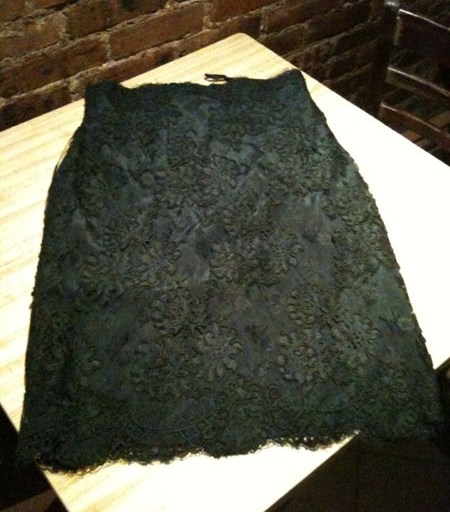 Mail Bombs : Rihanna Inspired Bustiers, Amber’s Casual Look, and Raven Symoné’s Black Halo Dress!
