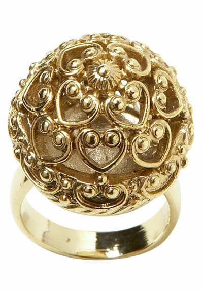 Steal of the Day: Banana Republic’s Pom Pom Ring