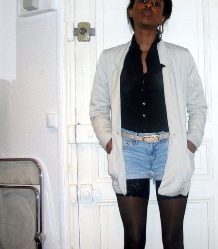 Fashion Bombshell of the Day : Dari from Paris