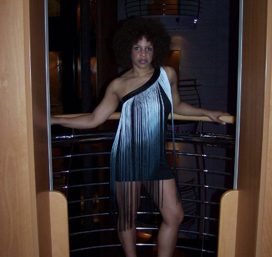 Fashion Bombshell of the Day : Kim from Chicago