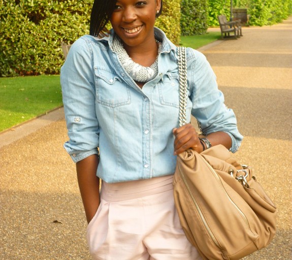 Fashion Bombshell of the Day : Tobi from London