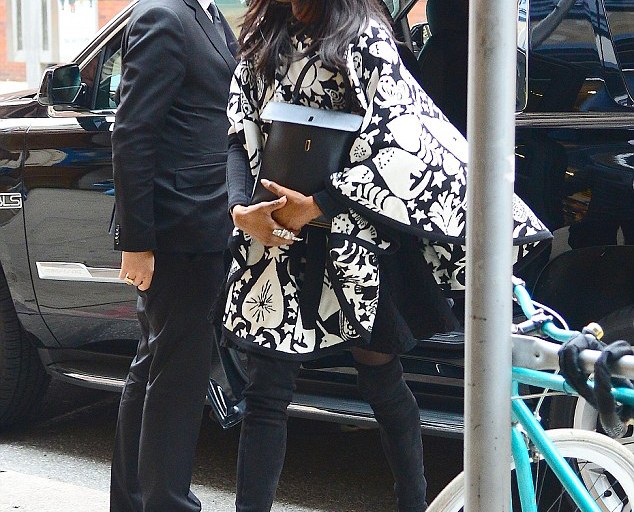 Splurge: Naomi Campbell’s New York City Alexander McQueen Naive Pagan Black And White Jacquard Cape