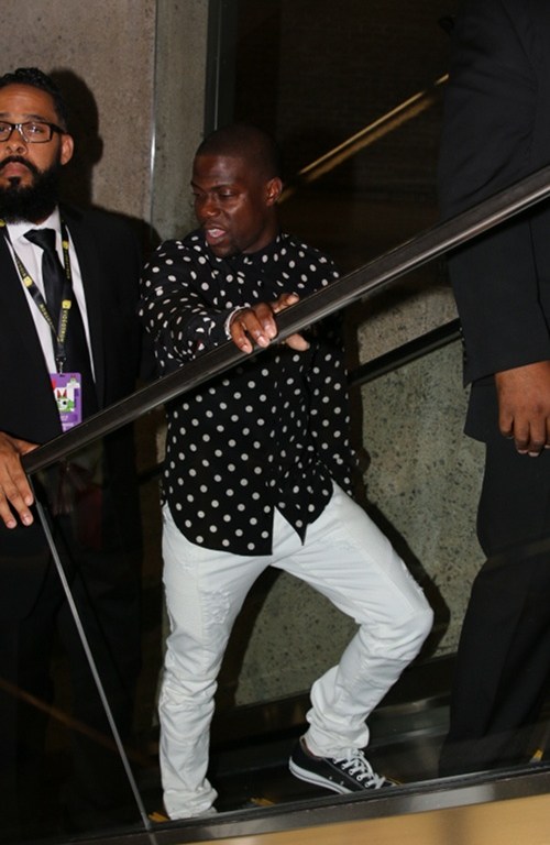 Men’s Fashion Flash: Kevin Hart’s Just for Laughs Montreal Saint Laurent Polka Dot Button Down Shirt