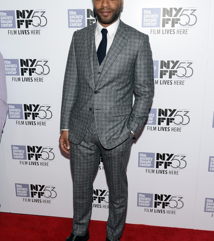 Men’s Fashion Flash: Chiwetel Ejiofor’s <em>The Martian</em> New York City Premiere Thom Sweeney Grey Slim Fit Prince of Wales Check Wool Three Piece Suit