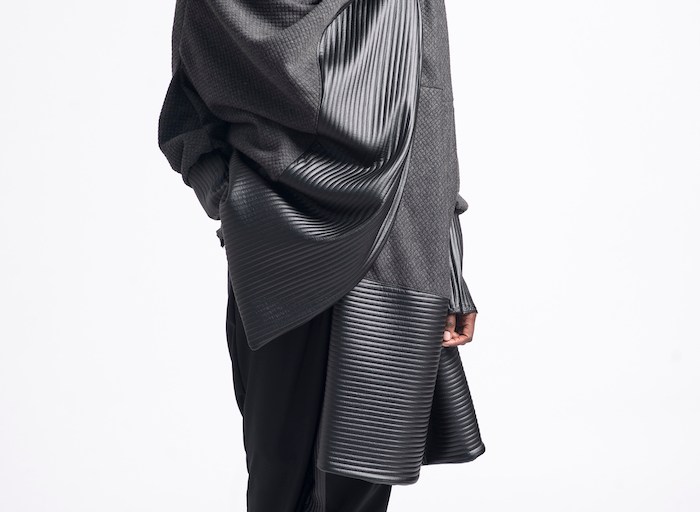Bomb Product of the Day: Harx 4’s Versa Black Coat