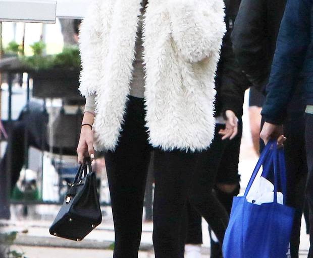 Steal: Kendall Jenner’s Los Angeles Express White Sherpa Wedge Jacket