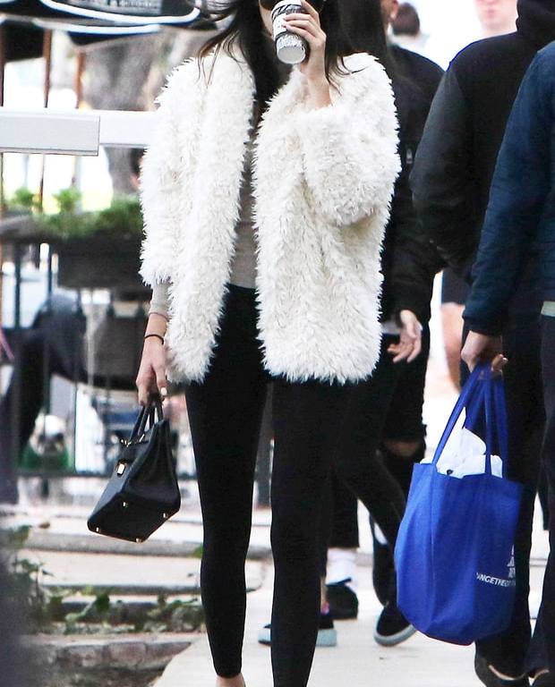 Steal: Kendall Jenner’s Los Angeles Express White Sherpa Wedge Jacket