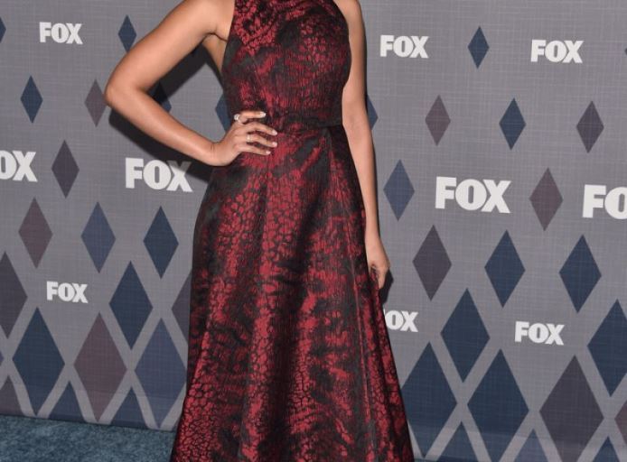 Splurge: Dilshad Vadsaria’s FOX Winter TCA 2016 All-Star Party alice + olivia Red and Black Teifer Leather T-Back Gown