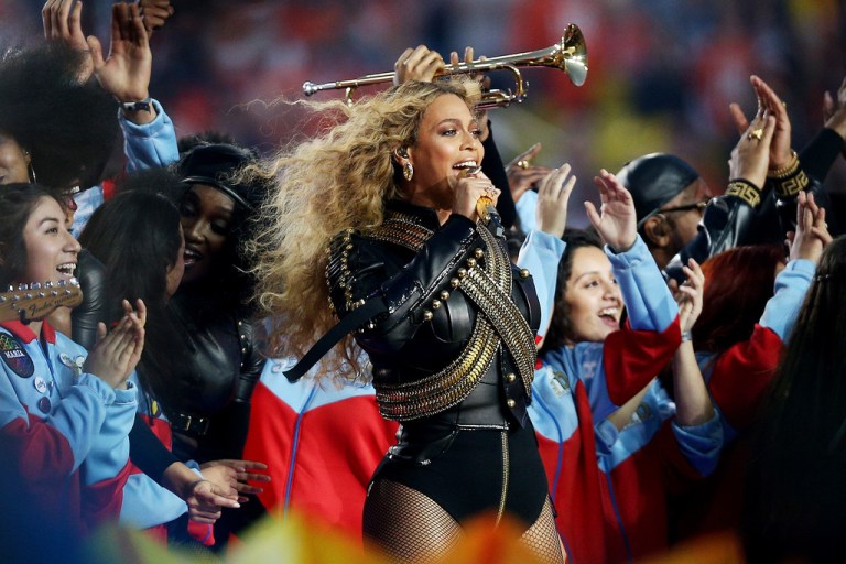 Beyoncé Performs in a Custom DSquared2 Leather Jacket at Super Bowl 50, Paying Homage to Michael Jackson; Dancers, Clad in Zana Bayne, Pay Tribute to the Black Panthers