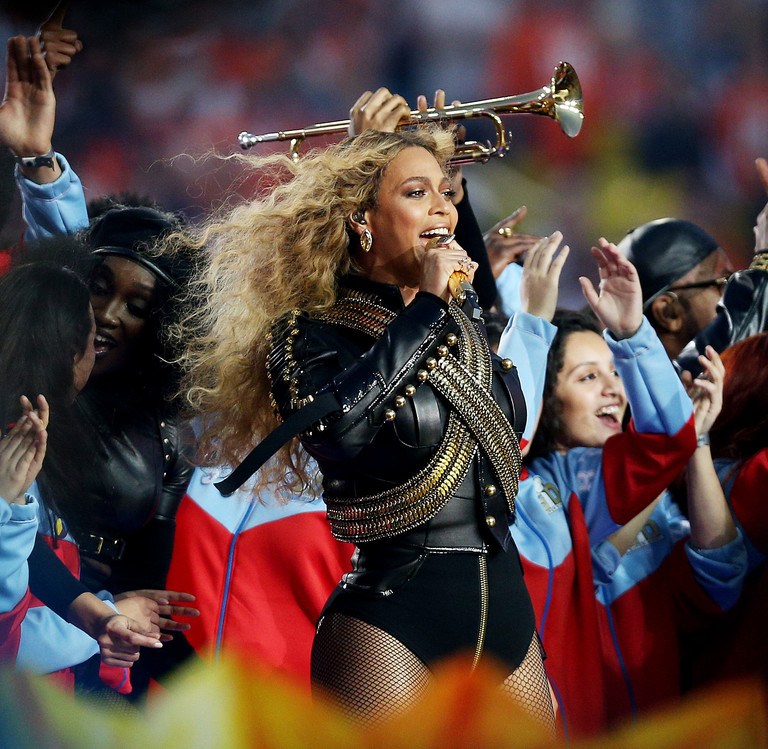 Beyoncé Performs in a Custom DSquared2 Leather Jacket at Super Bowl 50, Paying Homage to Michael Jackson; Dancers, Clad in Zana Bayne, Pay Tribute to the Black Panthers
