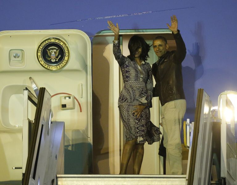 First Lady Michelle Obama Wears a Tory Burch Fall 2016 Blue and Silver Printed Tovero Dress To Leave Argentina