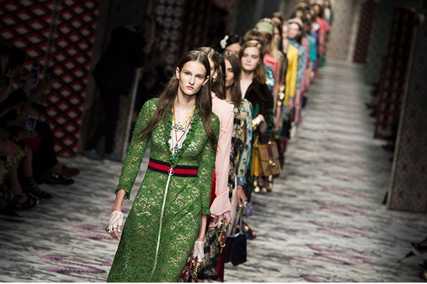 Fashion News: Gucci To Combine Men’s and Women’s Shows In 2017