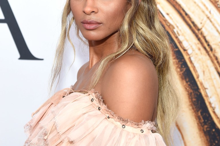 Beauty Bomb: Ciara’s 2016 CFDA Awards Boho Waves, Styled by Cesar Ramirez
