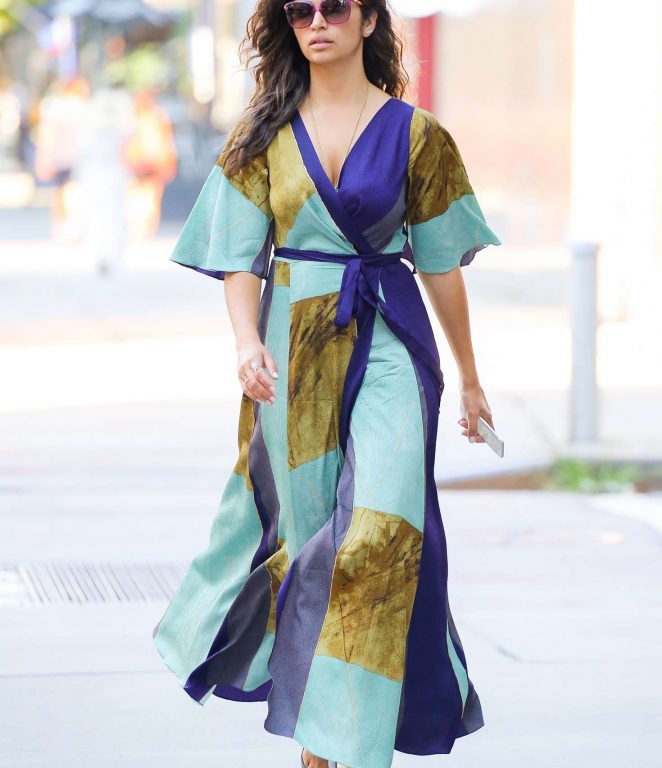 Splurge: Camila Alves’s New York City Tracy Reese Print Stretch Silk Wrap Kimono Maxi Dress