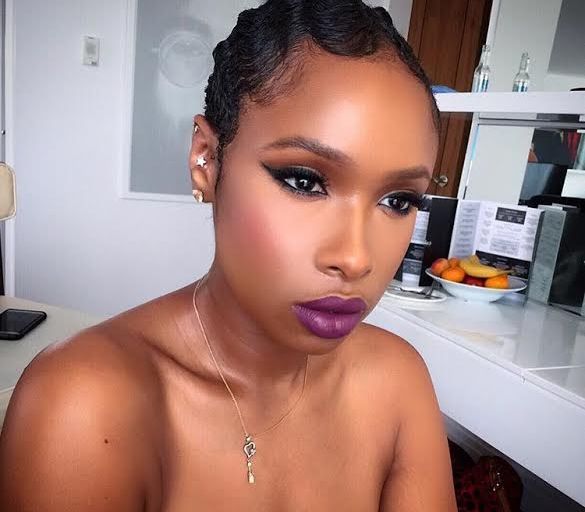 Get the Beauty Look: Jennifer Hudson’s Ciara and Russell Nuptuals Vintage-Inspired Glam Bold Lip