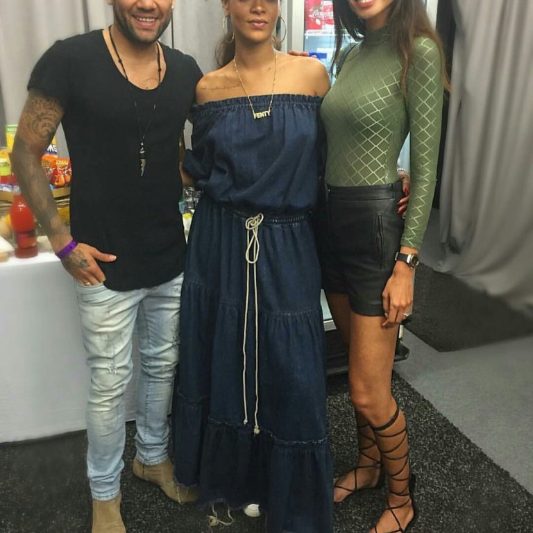 Splurge: Rihanna’s Anti World Tour Barcelona Chloé Spring 2016 Tiered Ruffle Off-Shoulder Drawstring Denim Maxi Dress