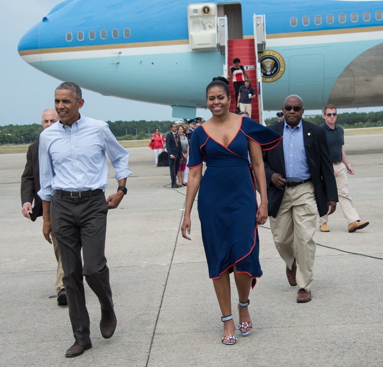 First Lady Michelle Obama Wears Tory Burch Resort 2017 Navy Flutter Sleeve Orange Piping Wrap Dress and Fendi Floral Applique Block Heel Sandals To Martha’s Vineyard