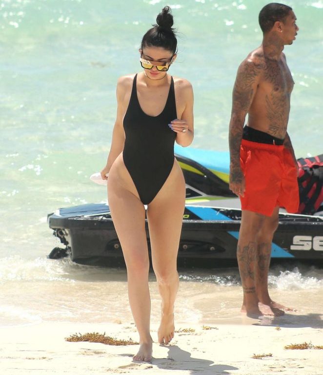 Splurge: Kylie Jenner’s Turks & Caicos Anna-Karin Karlsson Gold Shady Metal Brow Square Sunglasses