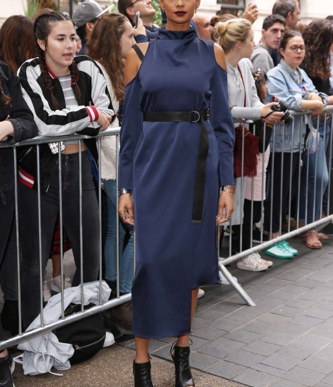 Splurge: Alesha Dixon’s Topshop Unique Spring 2017 Fashion Show Topshop Boutique Navy Funnel Neck Showstopper Dress