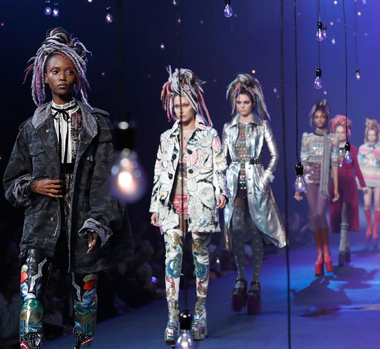 Cultural Appropriation or Appreciation? Marc Jacobs Uses Faux Locs for Spring 2017 Show
