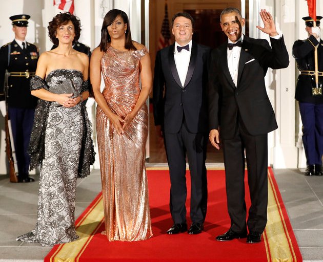 First Lady Michelle Obama Wears an Exuberant Custom Rose Gold Chainmail Gown by Atelier Versace Gown for Final State Dinner