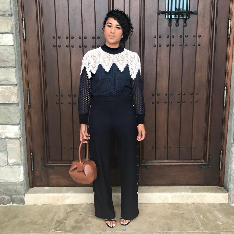 Steal: Faith Haslem’s Instagram $100 Zara Navy Blue Gold Side Button Trousers