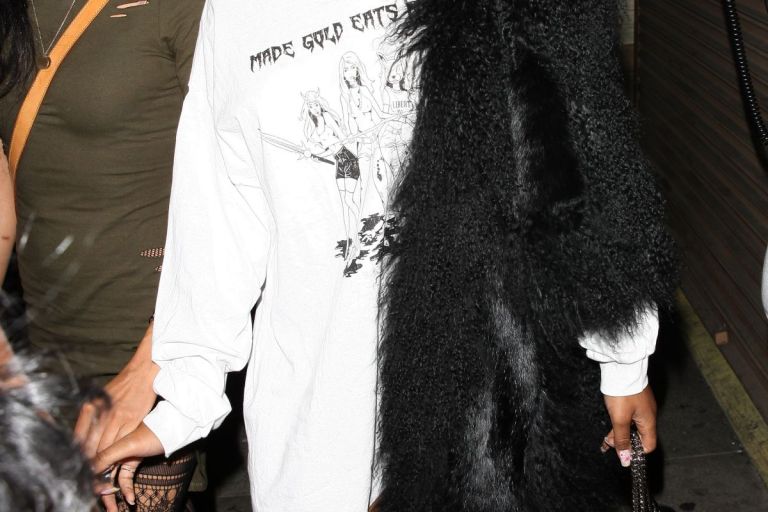 Steal: Keke Palmer’s Rae Sremmurd Birthday Party $80 Made Gold Eats White Oversized Long Sleeve Graphic T-Shirt