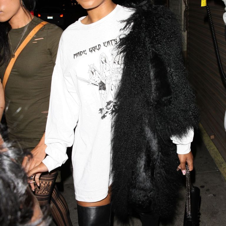 Steal: Keke Palmer’s Rae Sremmurd Birthday Party $80 Made Gold Eats White Oversized Long Sleeve Graphic T-Shirt