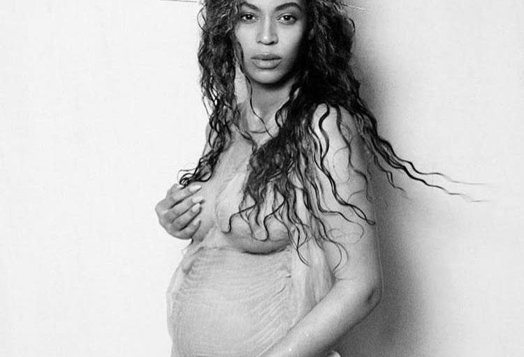 Beyonce Announces Her Pregnancy With Stunning Maternity Shoot