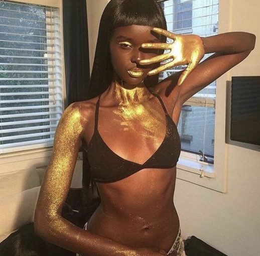 Spring 2017 Trend: 5 Ways To Accessorize Using Body Glitter