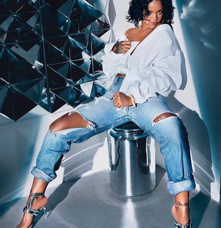 Shoe News: Rihanna Unleashes Her Final “So Stoned” Collection with Manolo Blahnik