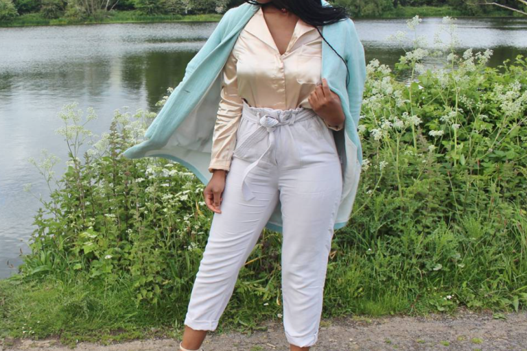 Fashion Bombshell of the Day: Shara from the UK