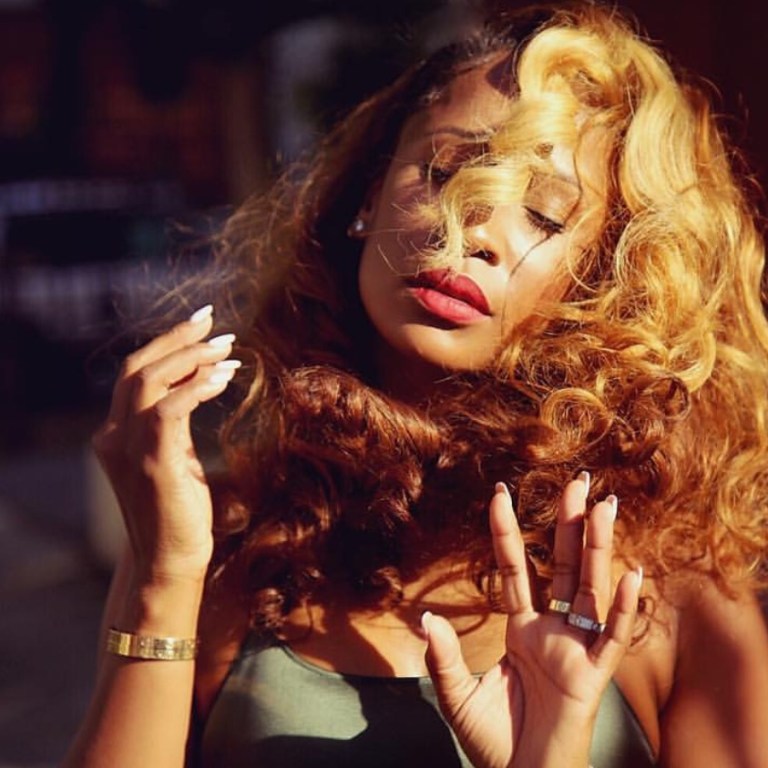 Fashion Bomb TV:  Shateria Moragne-El Talks Hair and Her Line Front Row