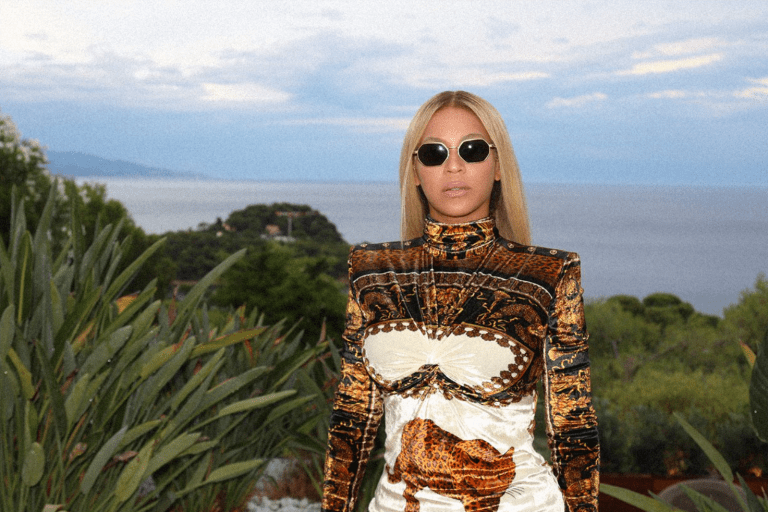 Beyoncé Vacations Overseas Wearing Tongoro Studio, Versace, Fendi, And More!