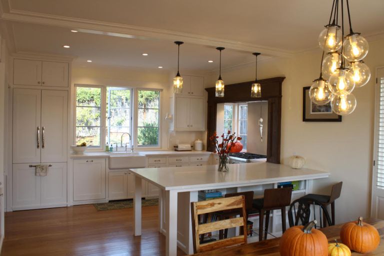 Find the Right Furnishings When Shopping Sectionals Online with These Tips