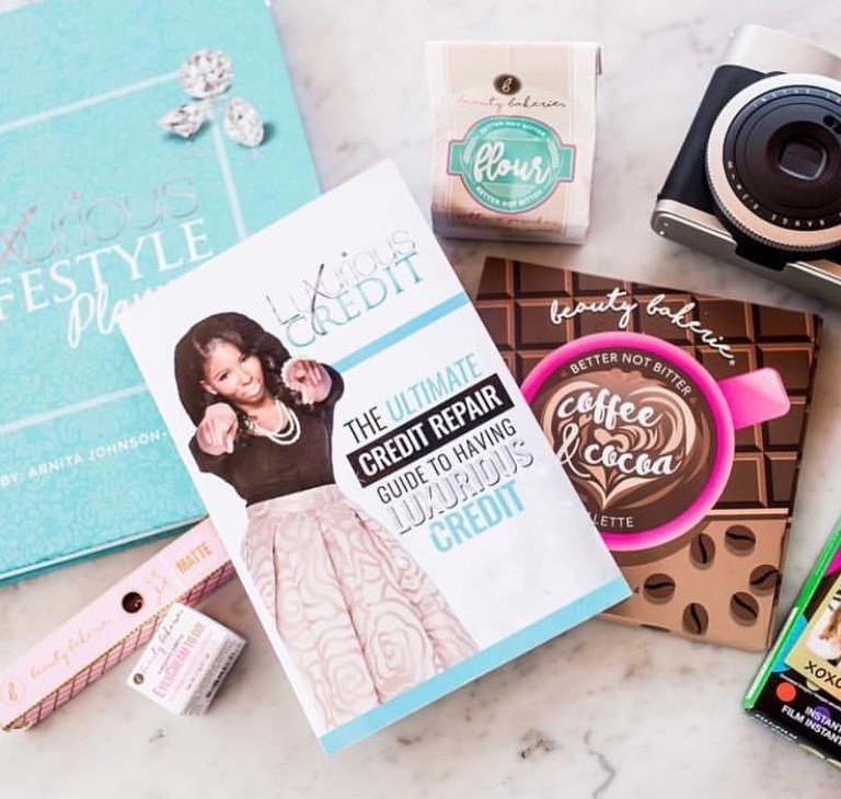 Giveaway: Win a Luxurious Lifestyle Planner!