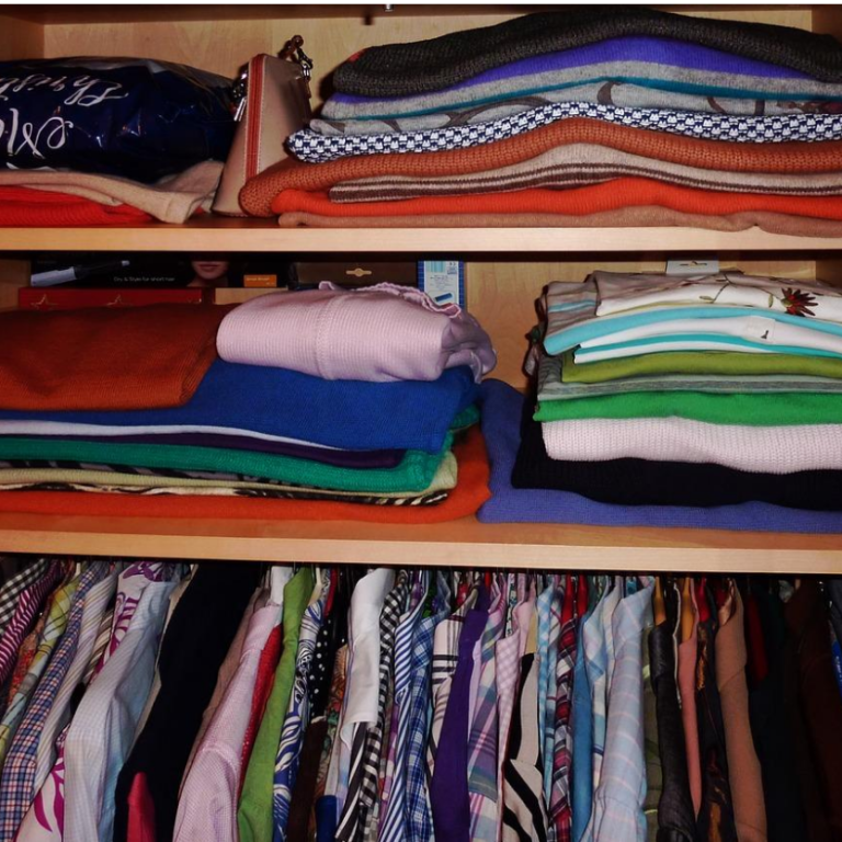 6 Tips for Getting Rid of Wardrobe Clutter