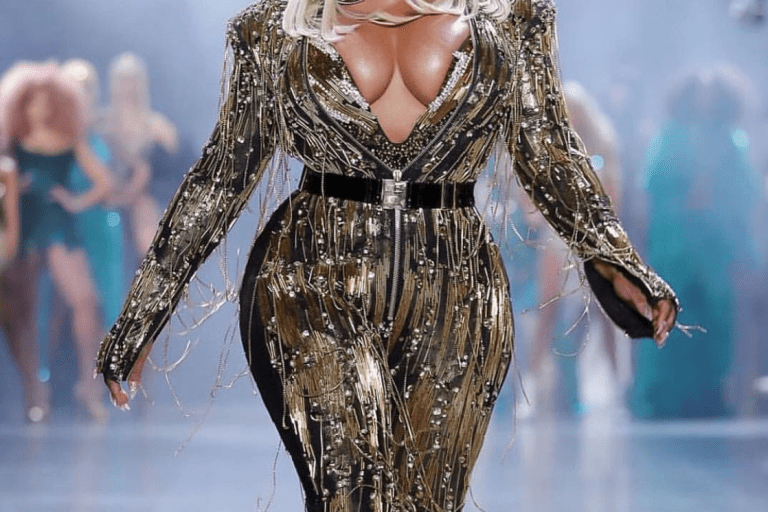 Top 6 Looks of the Day 2/13/19 : Lil Kim in The Blonds, Gabrielle Union in Fe Noel, Lauren London in Nichole Lynel and more!