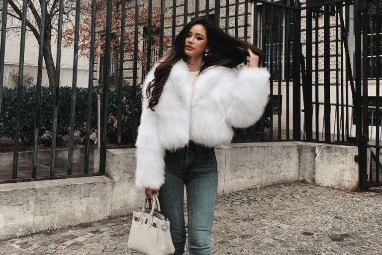 Fashion Bombshell of the Day: Patricia Based in Paris